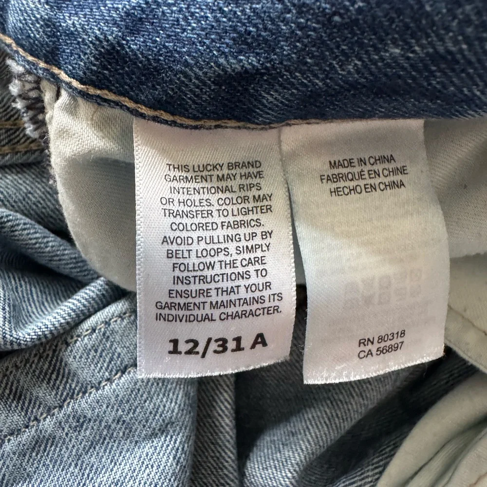 Lucky Brand Blue Ankle Jeans Raw Edge Size 12 - Picture 5 of 5
